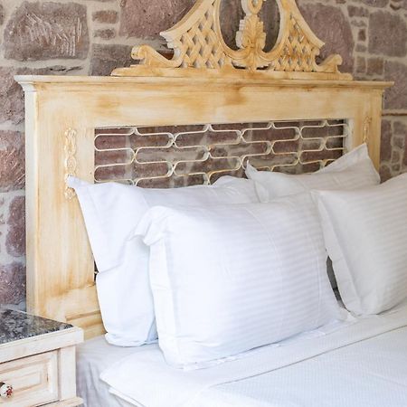 Cunda Mor Limon Otel Ayvalı Eksteriør billede