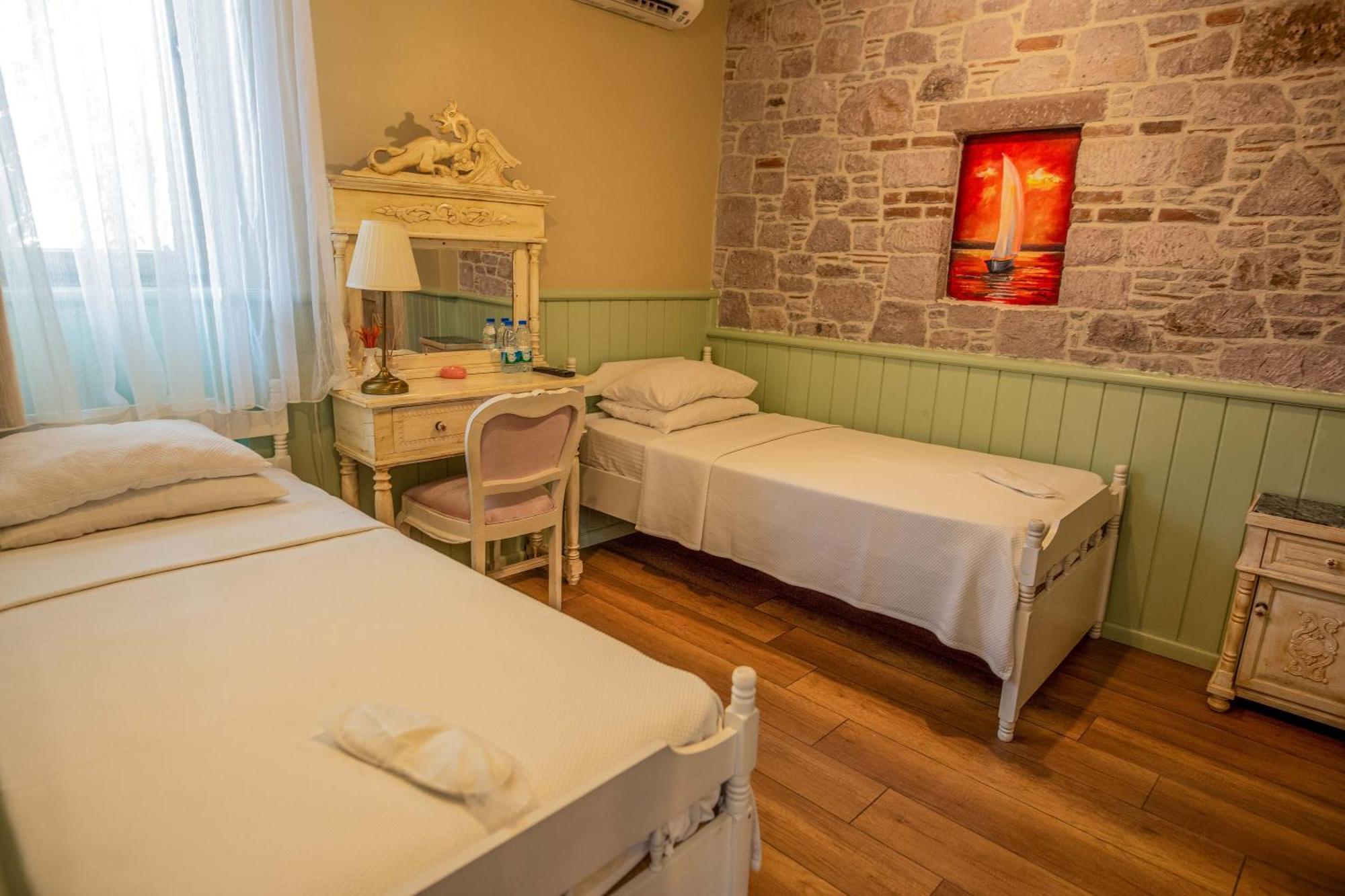 Cunda Mor Limon Otel Ayvalı Eksteriør billede