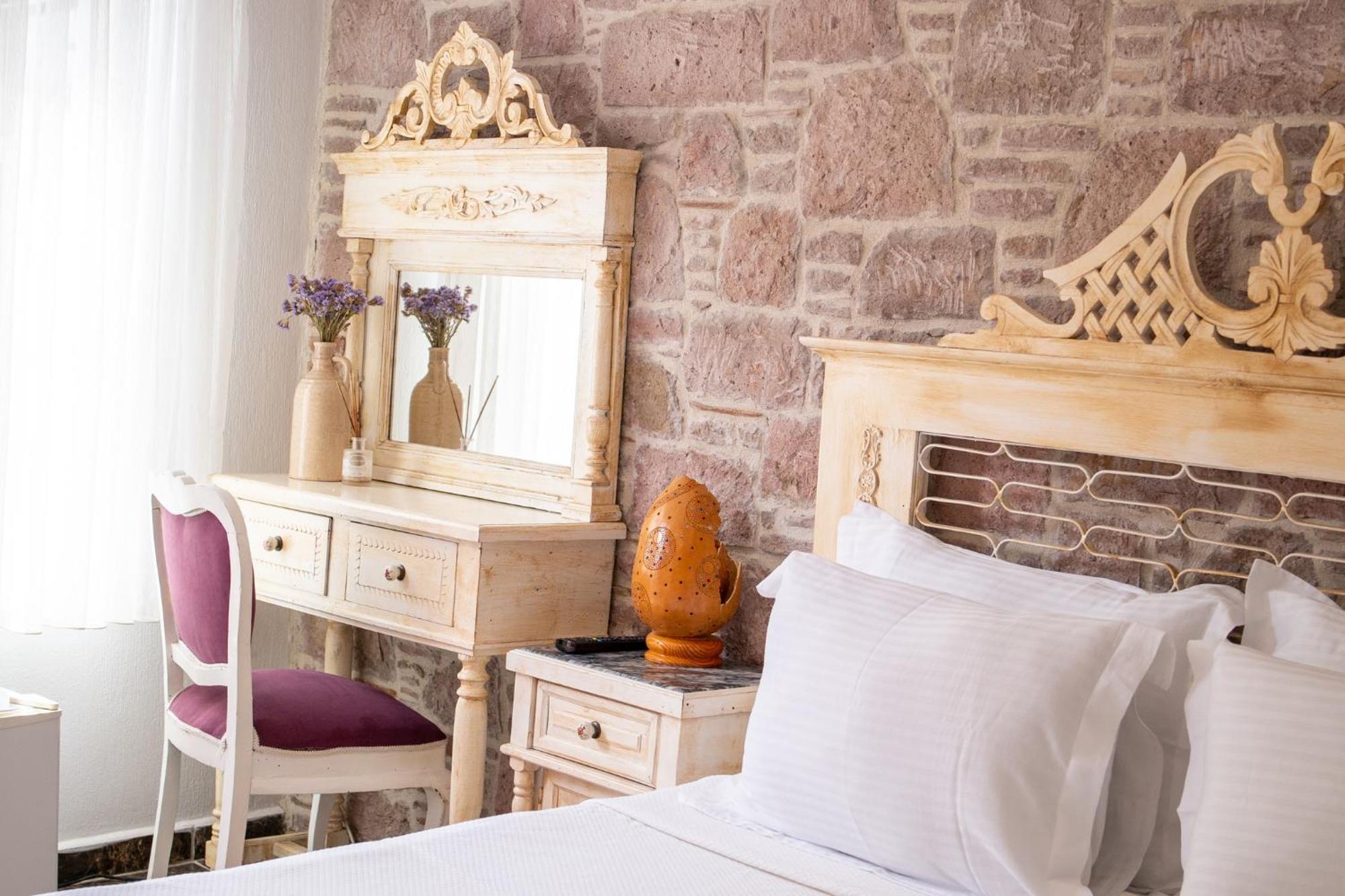 Cunda Mor Limon Otel Ayvalı Eksteriør billede